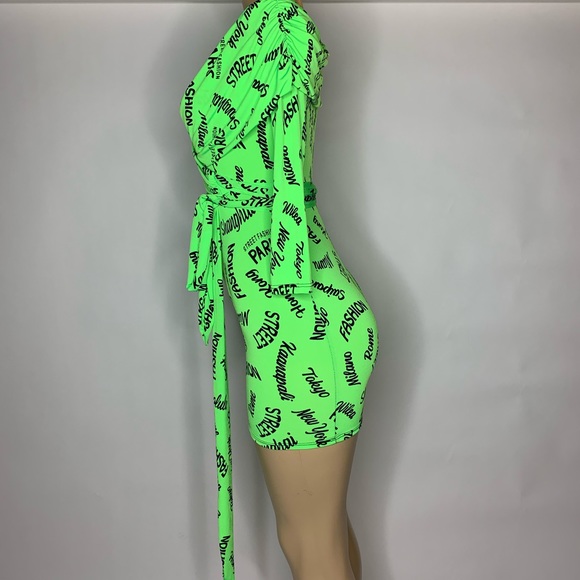 Dress - Picture 3 of 6